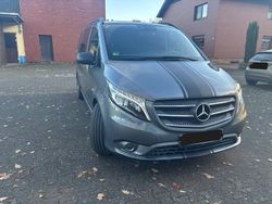 Grau Gebraucht 2020 Mercedes Vito Van / Kleinbus | 35.950 € (Fairer Preis)