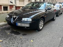 Schwarz Gebraucht 2000 Alfa Romeo 156 Limousine | 4.050 € (Fairer Preis)