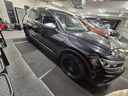 Schwarz Gebraucht 2018 VW Tiguan Allspace Highline SUV | 24.200 € (Etwas zu teuer)