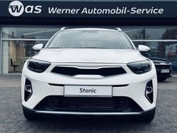 Schneeweiss Gebraucht 2024 Kia Stonic Vision SUV | 18.480 € (Guter Preis)