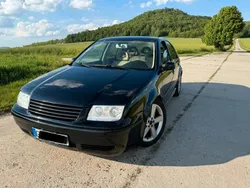 Schwarz Gebraucht 2000 VW Bora Limousine | 5.900 € (Etwas zu teuer)