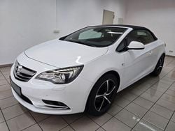 Schneeweiss Gebraucht 2015 Opel Cascada Innovation Cabrio | 10.990 € (Guter Preis)