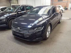 Deep black perleffekt Gebraucht 2022 VW Arteon R-line Kombi | 35.448 € (Guter Preis)