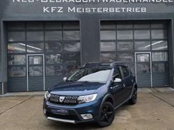 Blau Gebraucht 2017 Dacia Sandero Celebration Kleinwagen | 7.590 € (Fairer Preis)
