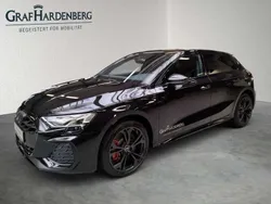 Mythosschwarz metallic Gebraucht 2025 Audi A3 Sportback e-tron S-Line Limousine | 54.780 € (Fairer Preis)