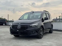 Schwarz Neu 2024 Mercedes EQT200 Van / Kleinbus | 27.490 € (Fairer Preis)