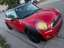 Rot Gebraucht 2010 Mini Cooper D Kleinwagen | 2.250 €