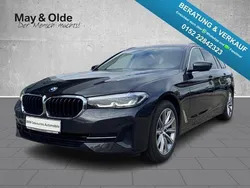 Grau Gebraucht 2021 BMW 520 Sport Line Kombi | 29.888 € (Fairer Preis)