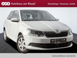 Weiß Gebraucht 2015 Skoda Fabia Ambition Limousine | 9.390 € (Fairer Preis)