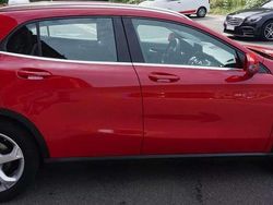 Rot Gebraucht 2018 Mercedes GLA200 Business SUV | 19.980 € (Fairer Preis)