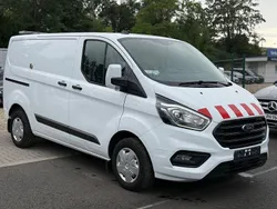 Weiß Gebraucht 2022 Ford Transit Custom Trend Van / Kleinbus | 25.990 € (Guter Preis)