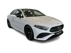 Weiß Gebraucht 2023 Mercedes A200 AMG Limousine | 37.848 € (Etwas zu teuer)