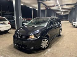 Schwarz Gebraucht 2011 VW Touran Comfortline Van / Kleinbus | 3.999 € (Superpreis)