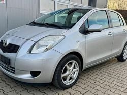 Silber Gebraucht 2007 Toyota Yaris Sol Limousine | 5.990 € (Etwas zu teuer)
