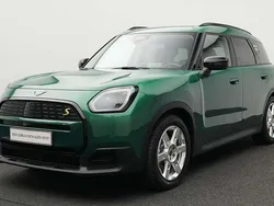 Grün Gebraucht 2024 Mini Countryman SUV | 40.347 € (Guter Preis)