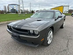 Grau Gebraucht 2010 Dodge Challenger Coupé | 15.900 €