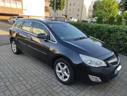 Schwarz Gebraucht 2012 Opel Astra Kombi | 3.800 € (Guter Preis)