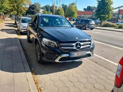 Schwarz Gebraucht 2016 Mercedes GLC250 SUV | 27.600 € (Etwas zu teuer)