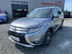 Grau Gebraucht 2018 Mitsubishi Outlander Edition SUV | 19.650 € (Fairer Preis)