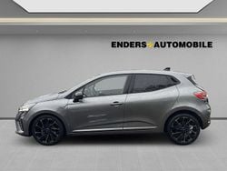 Grau Gebraucht 2024 Renault Clio V Bose Edition Limousine | 19.390 € (Etwas zu teuer)
