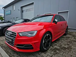 Rot Gebraucht 2016 Audi S3 Ambiente Limousine | 24.999 € (Fairer Preis)