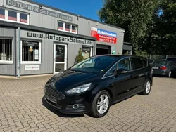 Schwarz Gebraucht 2017 Ford S-MAX Titanium Van / Kleinbus | 10.999 € (Superpreis)