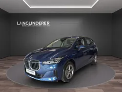Phytonicblau metallic Gebraucht 2024 BMW 218 Active Tourer Van / Kleinbus | 29.900 € (Superpreis)