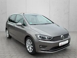 Grau Gebraucht 2015 VW Golf Sportsvan Highline Van / Kleinbus | 14.990 € (Fairer Preis)