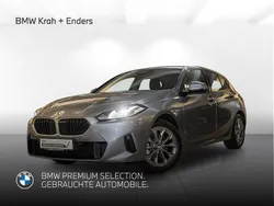 Grau Gebraucht 2024 BMW 120 Kleinwagen | 31.900 € (Guter Preis)