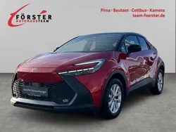 Rot Gebraucht 2024 Toyota C-HR Team SUV | 34.990 € (Fairer Preis)