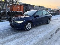 Blau Gebraucht 2022 VW Golf VIII Life Limousine | 11.066 € (Guter Preis)