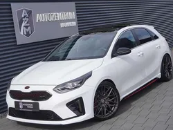 Deluxeweiss metallic Gebraucht 2020 Kia Ceed GT Limousine | 22.990 € (Fairer Preis)