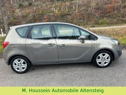 Grau Gebraucht 2010 Opel Meriva Innovation Van / Kleinbus | 3.399 € (Fairer Preis)