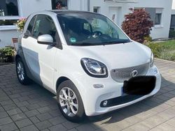 Weiß Gebraucht 2019 Smart ForTwo Coupé Passion Coupé | 14.900 € (Fairer Preis)