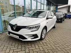 Weiß Gebraucht 2023 Renault Mégane IV Equilibre Limousine | 19.499 € (Guter Preis)