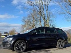 Schwarz Gebraucht 2016 VW Golf VII Kombi | 7.500 € (Etwas zu teuer)