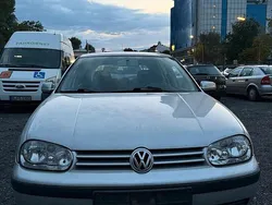 Silber Gebraucht 2002 VW Golf IV Limousine | 1.699 € (Fairer Preis)