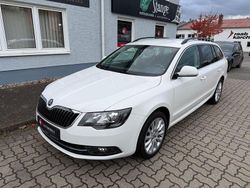 Weiß Gebraucht 2013 Skoda Superb Exclusive Kombi | 10.999 € (Etwas zu teuer)