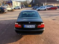 Schwarz Gebraucht 2001 BMW 316 Limousine | 2.600 € (Fairer Preis)