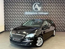 Schwarz Gebraucht 2015 Peugeot 308 Active Kombi | 5.699 € (Etwas zu teuer)