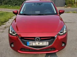 Rot Gebraucht 2015 Mazda 2 Sports-Line Limousine | 9.990 € (Fairer Preis)