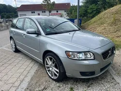 Silber Gebraucht 2008 Volvo V50 Summum Kombi | 3.500 € (Fairer Preis)