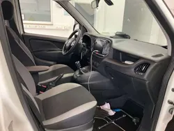 Weiß Gebraucht 2022 Fiat Doblò Van / Kleinbus | 15.000 € (Fairer Preis)