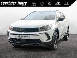 Weiss / jade weiss Gebraucht 2023 Opel Grandland X GS Line SUV | 21.850 € (Guter Preis)