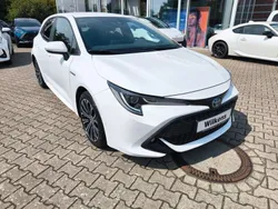 Schneeweiss Gebraucht 2020 Toyota Corolla Hybrid Team Kleinwagen | 19.900 € (Guter Preis)