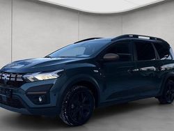 Grün Gebraucht 2023 Dacia Jogger Extreme Van / Kleinbus | 20.980 € (Fairer Preis)