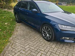 Blau Gebraucht 2017 Skoda Superb Kombi | 15.500 € (Fairer Preis)