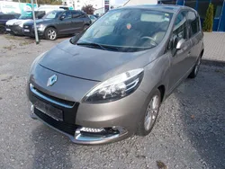 Braun Gebraucht 2013 Renault Scénic III Luxe Van / Kleinbus | 4.090 € (Fairer Preis)