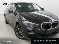 Black sapphire (schwarz) Gebraucht 2023 BMW 120 Advantage Kleinwagen | 26.795 € (Fairer Preis)