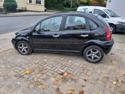 Schwarz Gebraucht 2003 Citroën C3 Exclusive Kleinwagen | 2.490 € (Etwas zu teuer)